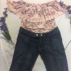 Strapless pink paisley shirt & denim jeans